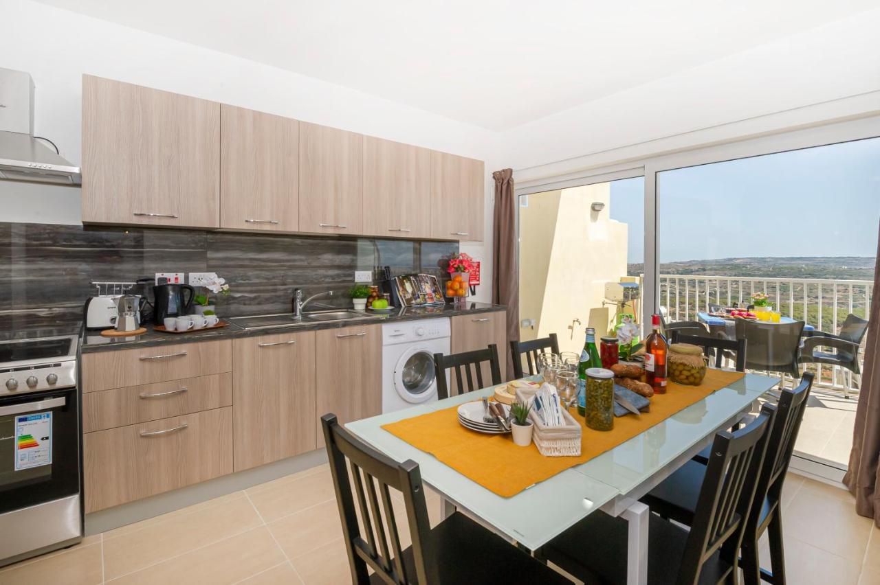 Summer Breeze Apartment With Terrace With Panoramic Views - By Getawaysmalta Мелліха Екстер'єр фото