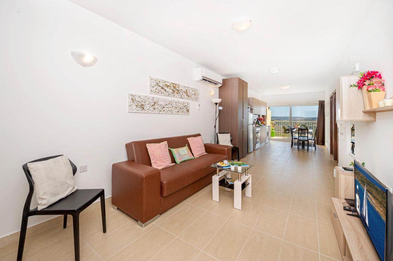 Summer Breeze Apartment With Terrace With Panoramic Views - By Getawaysmalta Мелліха Екстер'єр фото